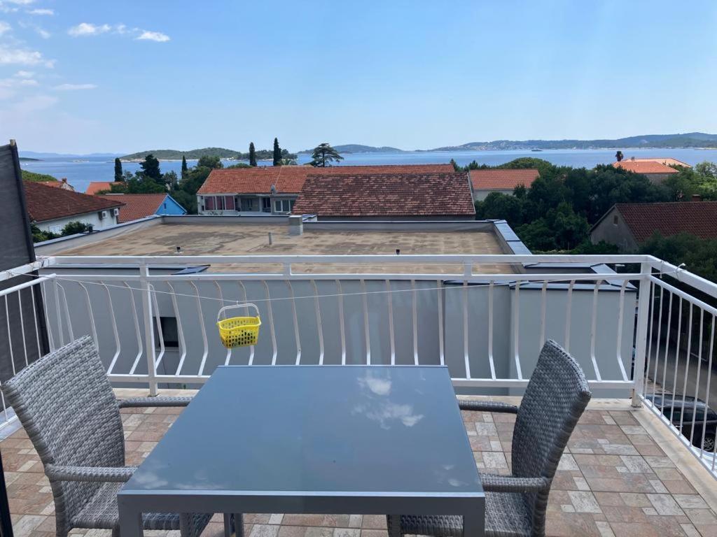 Apartmani Fani 2 Min Walking From Sea Orebić Екстериор снимка