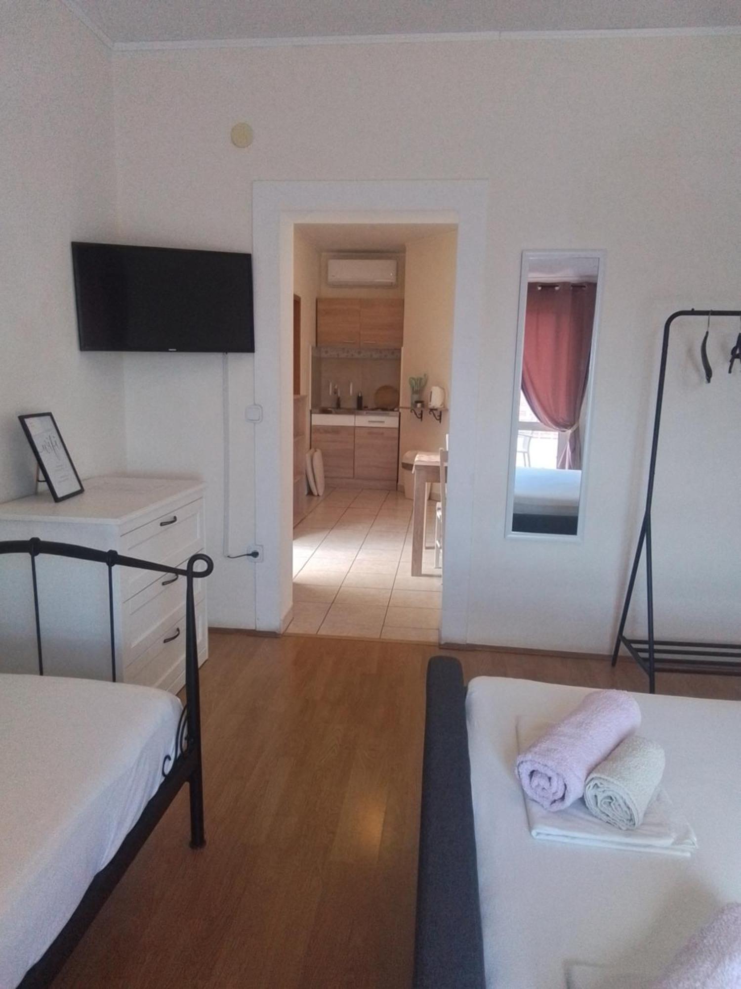 Apartmani Fani 2 Min Walking From Sea Orebić Екстериор снимка