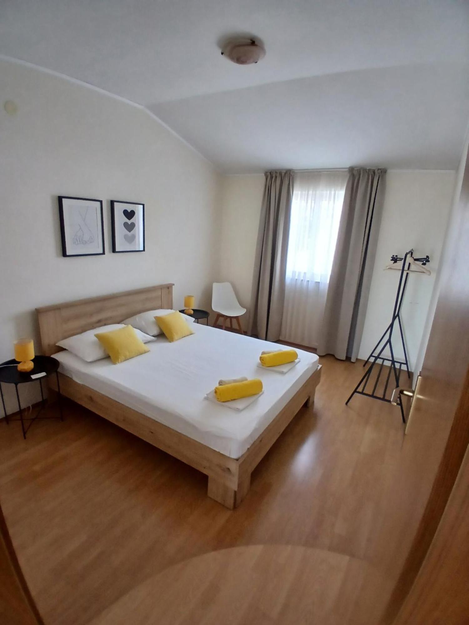Apartmani Fani 2 Min Walking From Sea Orebić Екстериор снимка